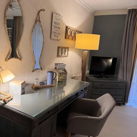 Familotel Borchards Rookhus Hotel Wesenberg